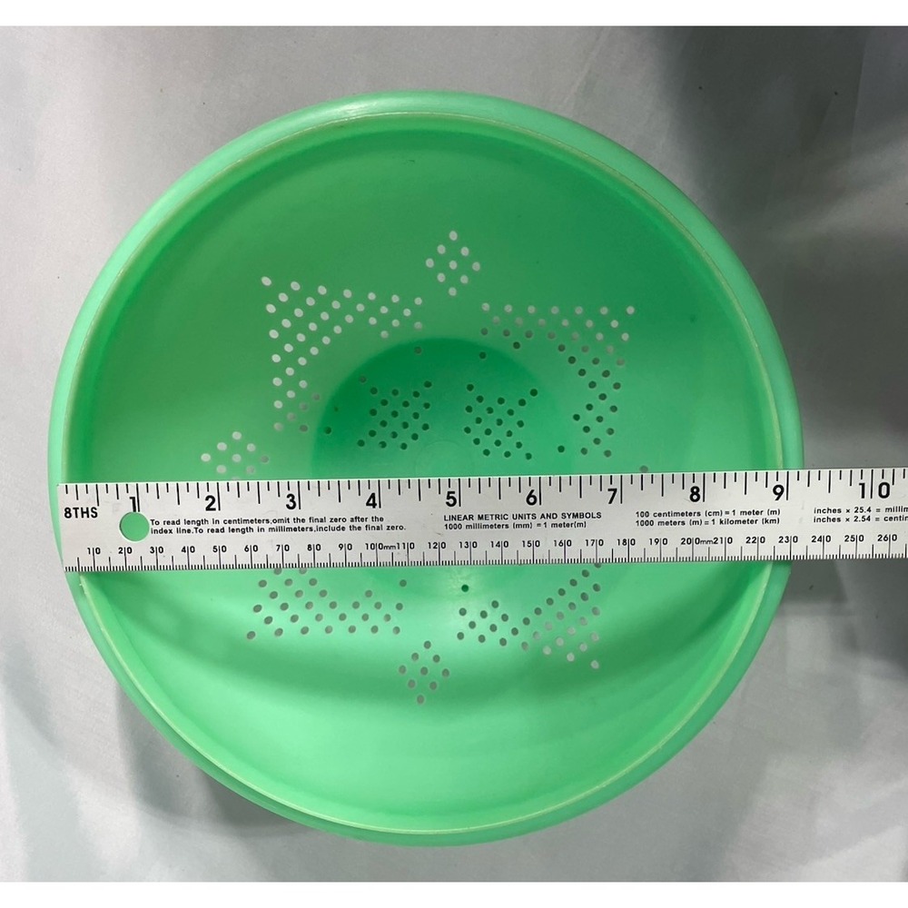 Vintage Tupperware Colander Strainer Bowl Jadeite Green - Picture 6 of 7